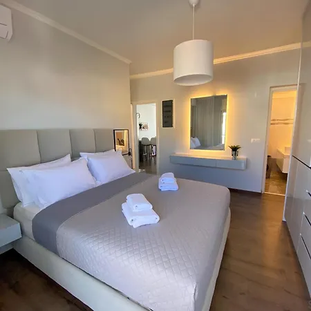 Simplycity 1 Apartment